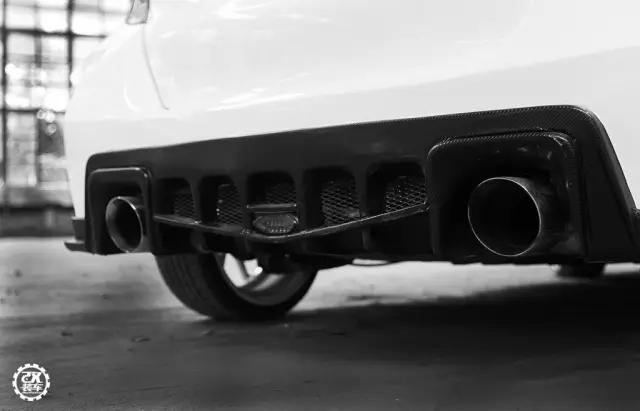 70万的进口思域太遥远，杭州车友将飞度GK5打导致Type-R外观