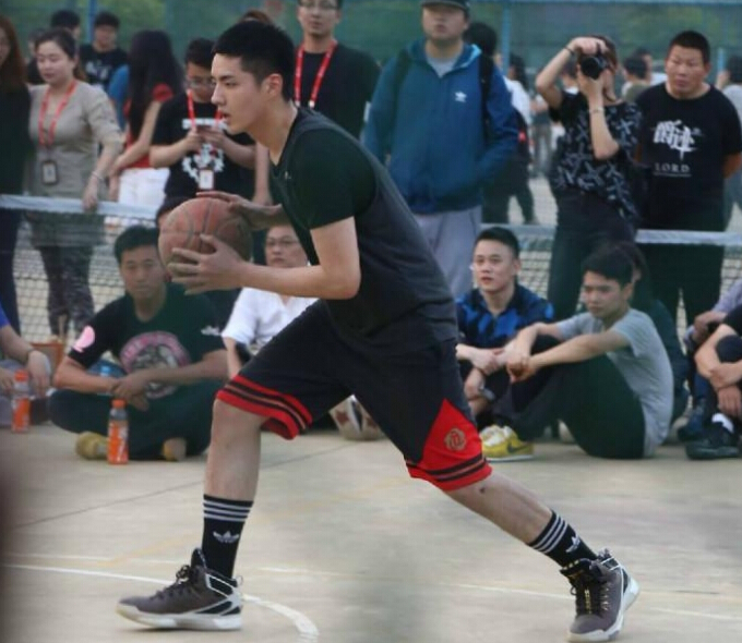 喜欢运动的男生喜欢什么样的人,喜欢运动的男生才是最帅的