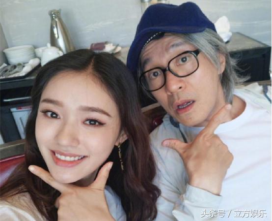 林允为何能得到周星驰喜爱,周星驰林允现身片场