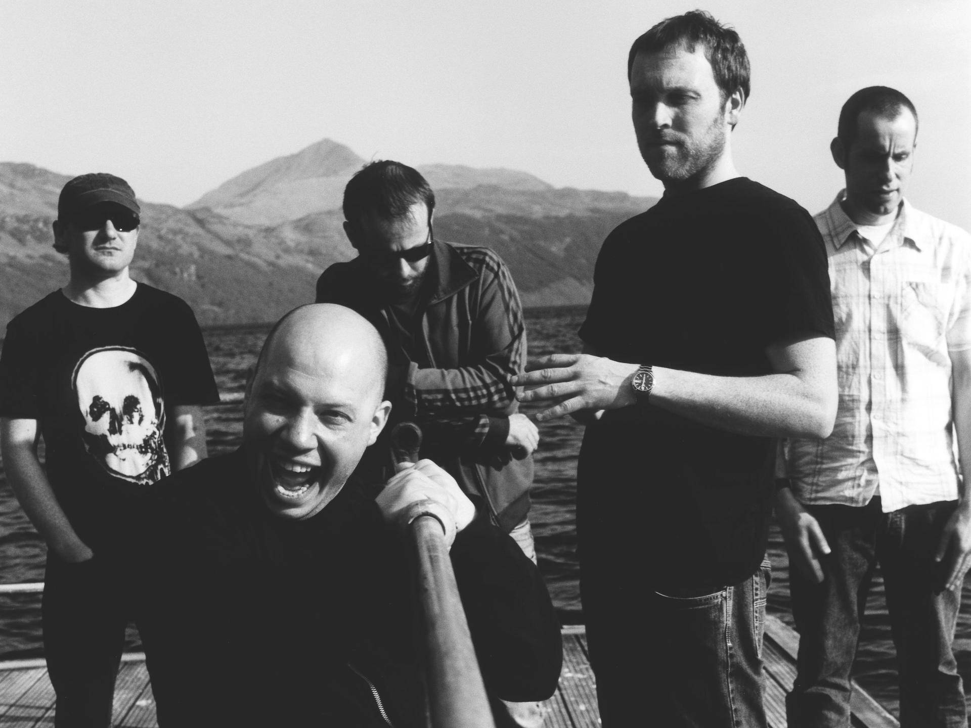 只有这部被中国人打一星的奇葩纪录片，才配得上他五星的球王生涯