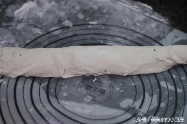 学会6款特点煎饼最快3分钟出锅,家乡特产香喷喷的煎饼