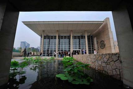 他的叛变，让中情局苦心经营多年的间谍网全面崩塌