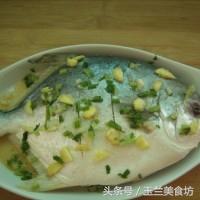 鲳鱼清蒸鱼的做法和步骤图,正宗清蒸鲳鱼做法视频教程