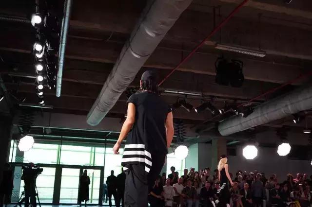 supreme联名jean,supreme联名wheaties