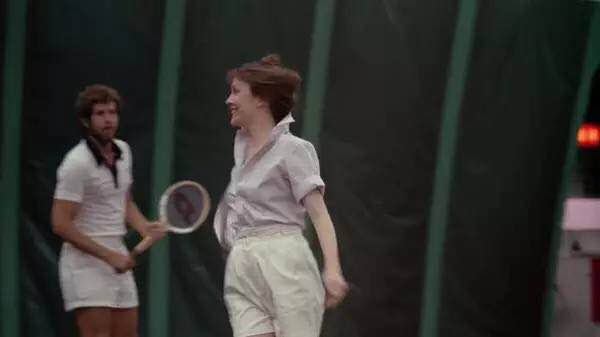 爱从来不是缘分，爱是勇敢者的奖励丨这辈子最该看的一部爱情片《安妮·霍尔》