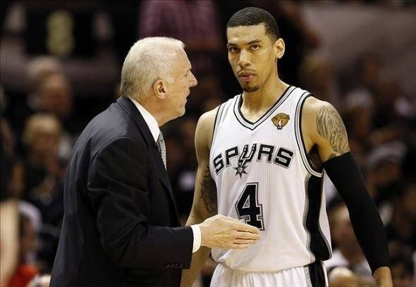 马刺和阿德退步了吗,马刺交易阿德补强内线