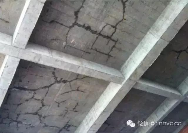 楼板贯串裂缝怎么处理,楼板与墙体交接处产生裂缝的原因