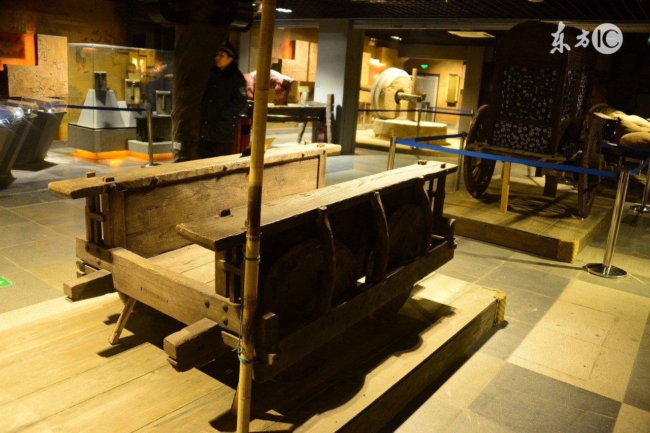 鲁班是中国建筑鼻祖也是木匠鼻祖,鲁班不用竹片做锯子的原因有几点