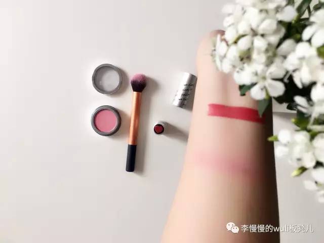 仿妆90年代港风妆容 (逆天化妆术化妆前化妆后港星妆容)