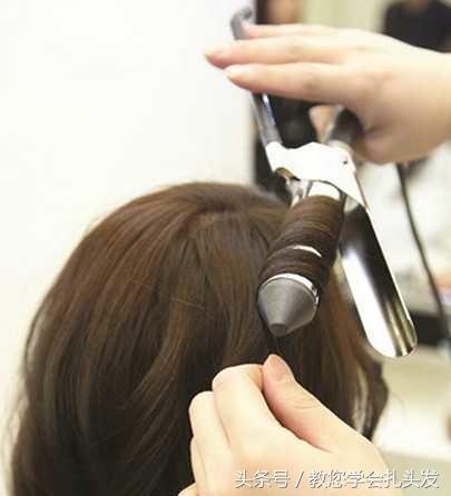 不会编发这样扎简单清新日常发型,妈妈民国风编发发型显年轻