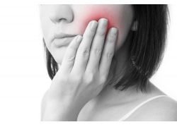 牙疼不是病疼起来很要命注意身体,牙疼疼得厉害怎么缓解疼痛呢