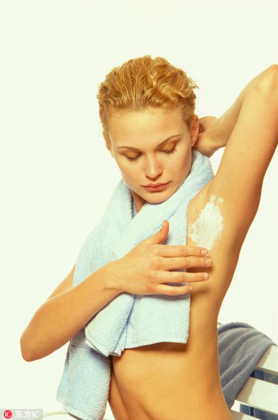 夏天必备神器轻松脱毛,用手脱毛神器