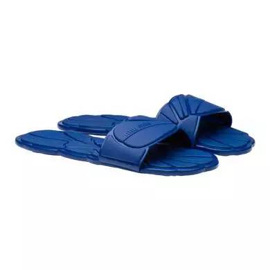 土气的塑料凉鞋,四季塑料凉鞋