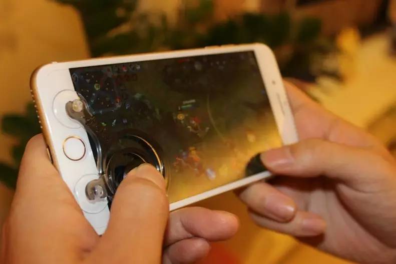 能用手柄玩王者光荣吗,手柄玩王者光荣实战技巧