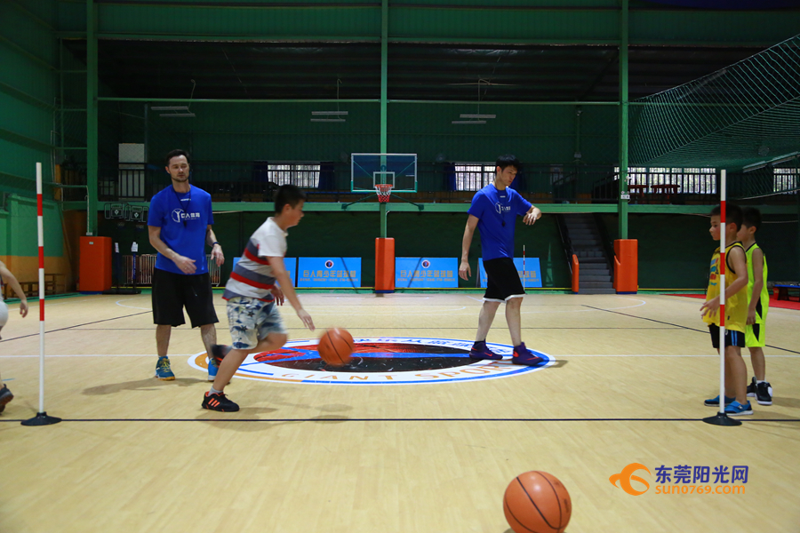 广东东莞篮球晨训,东莞篮球外教