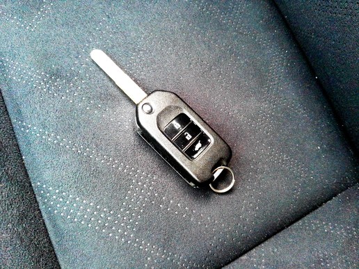 本田思域两厢的优缺点,2011款本田思域和09款思域一样吗