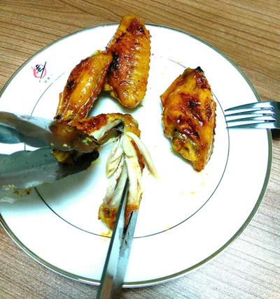 鸡翅烤焦了,鸡翅烤的为什么老是焦