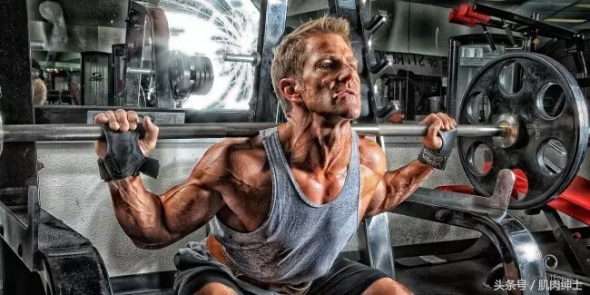 新手哑铃健身一周训练计划,新手健身适合什么样的计划