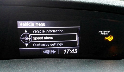 本田思域两厢的优缺点,2011款本田思域和09款思域一样吗