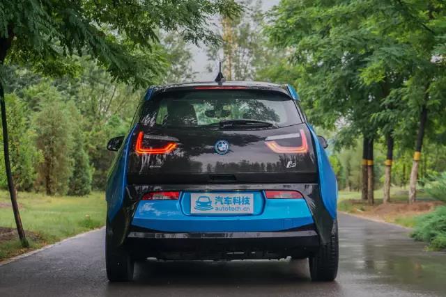 宝马i3新老款对比,宝马i3第一款现在还值得入手吗