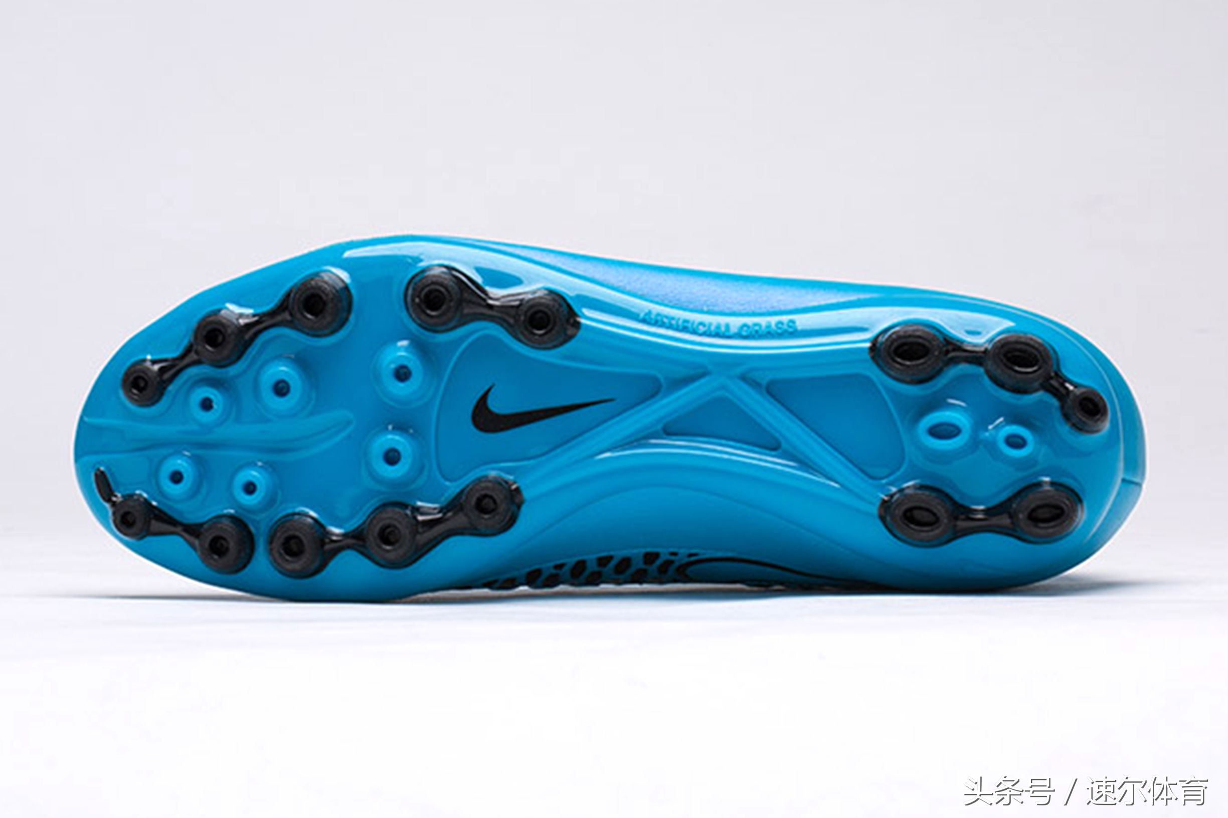 400到500的足球鞋怎么选,500元的顶级足球鞋