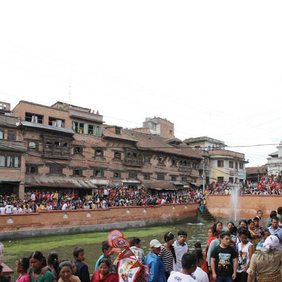 听说世界各地的青少年通过《我的世界》设计本地社区？