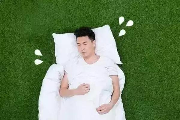 脚心发热烦躁盗汗需要看医生吗,夜里盗汗男要看医生吗