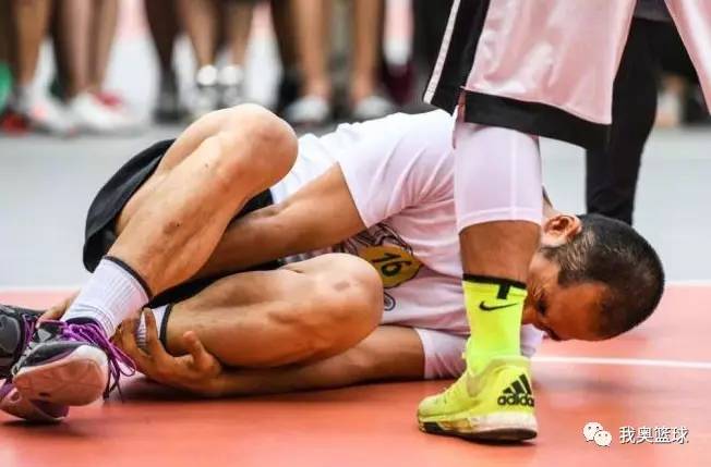 日落东单杨政得分,日落东单杨政暴扣