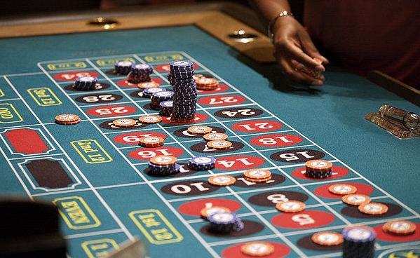 棋牌游戏成本包括什么,正规的棋牌游戏利润