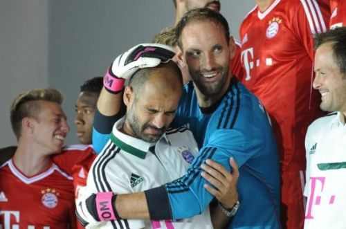 就在昨晚，瓜迪奥拉为他经历了第二次失眠；詹姆斯因为他再次沉默