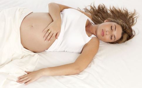 女的梦见鱼是什么预兆,梦见鱼有什么说法吗