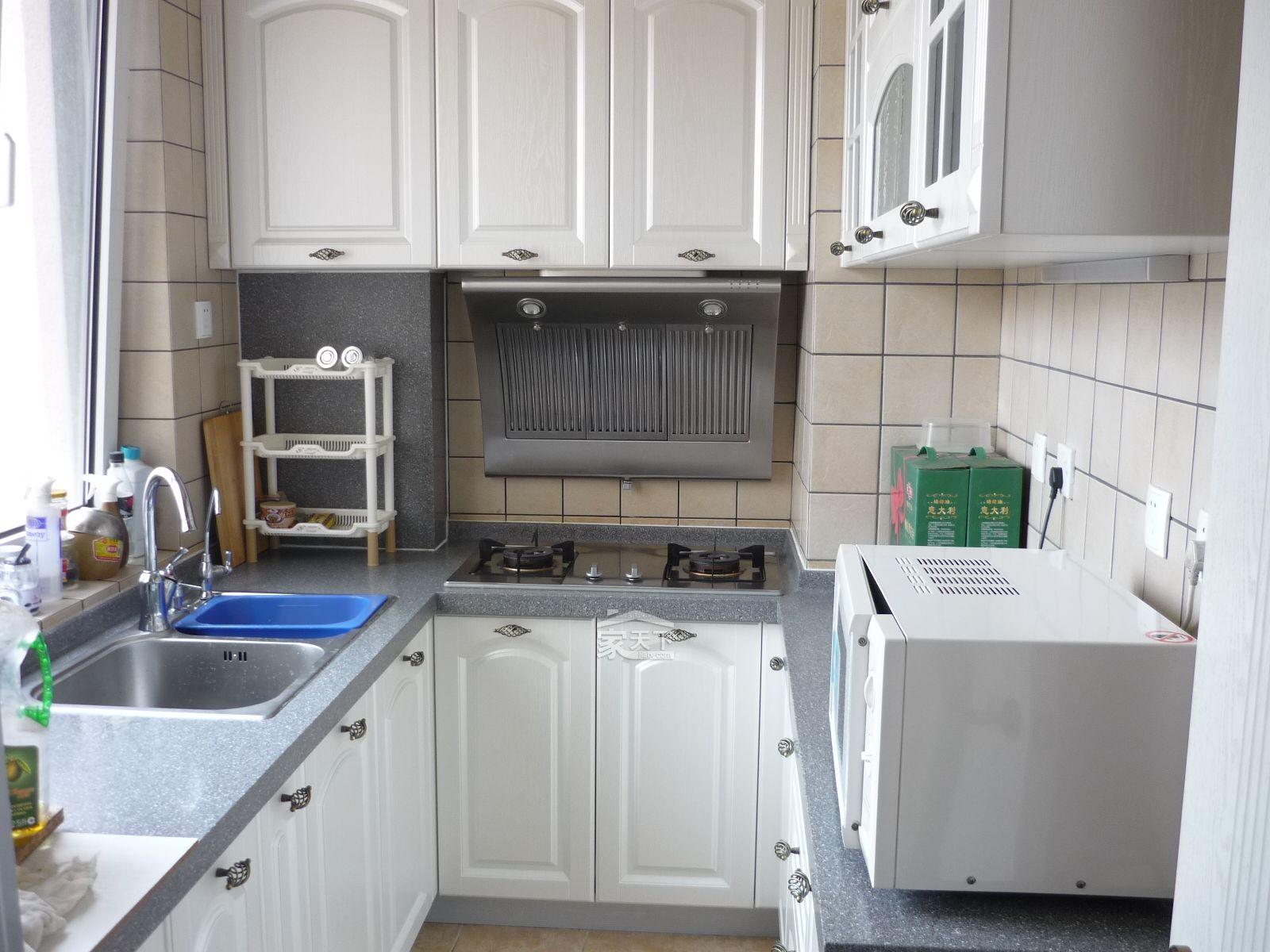 饭店厨房用油烟机好还是排气扇好,农村厨房油烟机和排风扇哪个实用