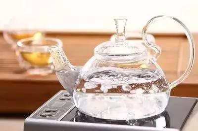 冲奶瓶姿势,泡奶粉的正确冲奶方法