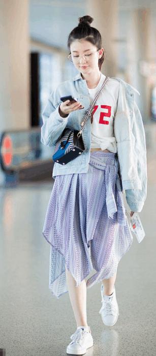 关关的涂鸦款小白鞋，杨幂、唐嫣都有穿，她们也买99元鞋子？