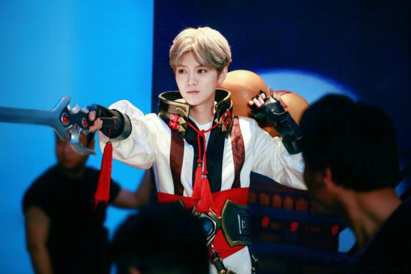 鹿晗化妆和李晨对比,鹿晗和郑恺和李晨