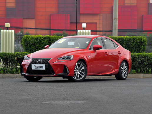 雷克萨斯is300fsport和普通版区别,雷克萨斯is300fsport深度评测