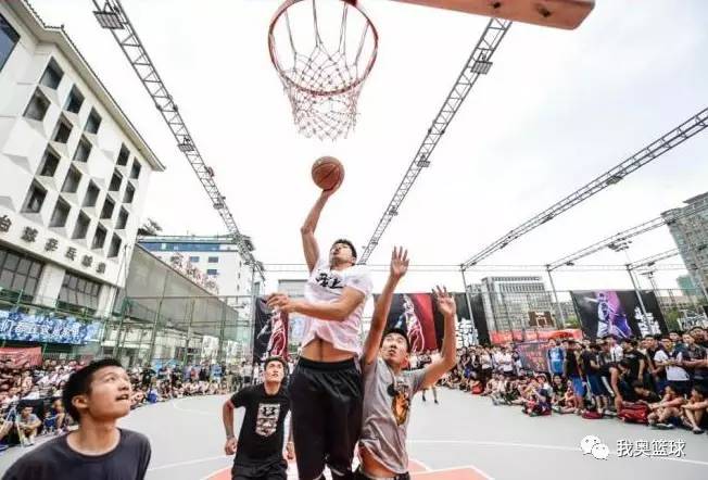 日落东单杨政得分,日落东单杨政暴扣