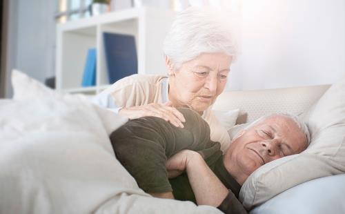 老年人失眠无法入睡,老年人失眠吃什么调理最好