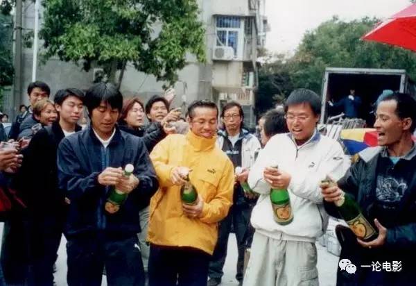 揭秘周星驰成名之路,周星驰在少林足球中的镜头