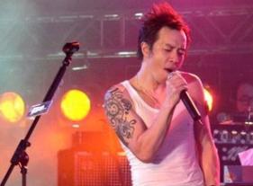 大s纹身什么时候纹的,大s后背的纹身是什么时候纹的