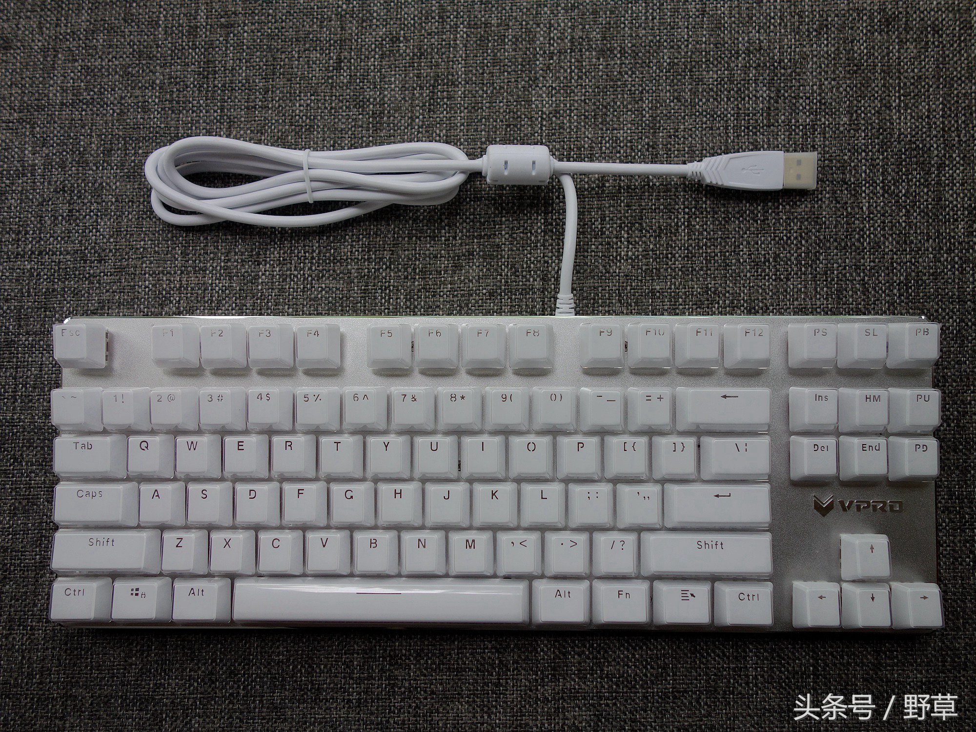 雷柏v500srgb机械键盘,雷柏v500合金版键盘黑轴测评