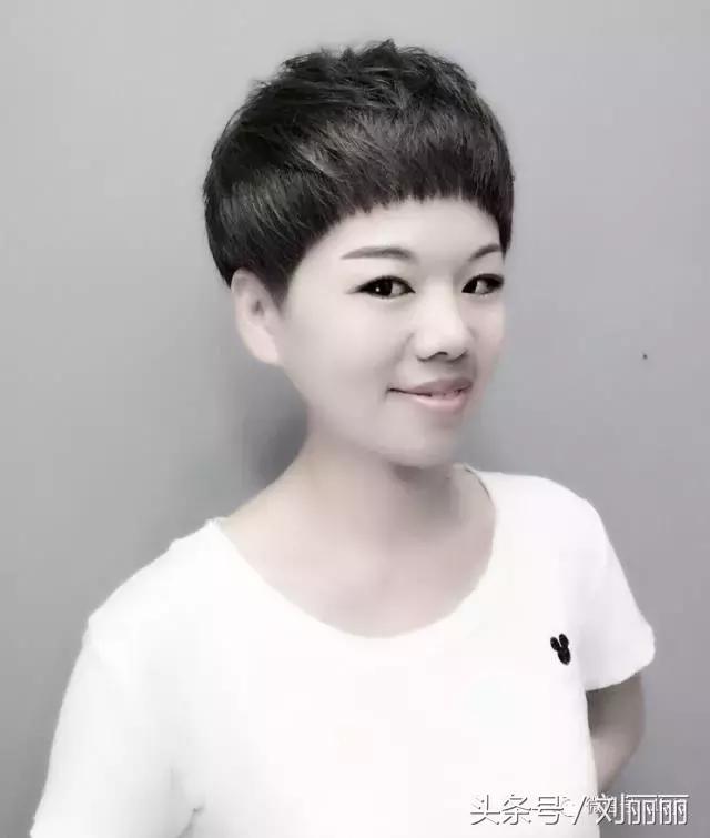 今年流行的发型中发,今年流行新式发型