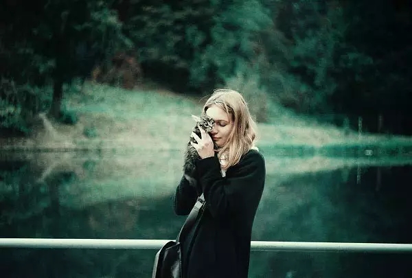 人生难得一见钟情,比一见钟情更可贵的是相伴一生