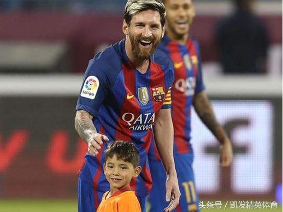 永恒的经典完美诠释了足球的魅力,足球赛场上那些感动到窒息的瞬间