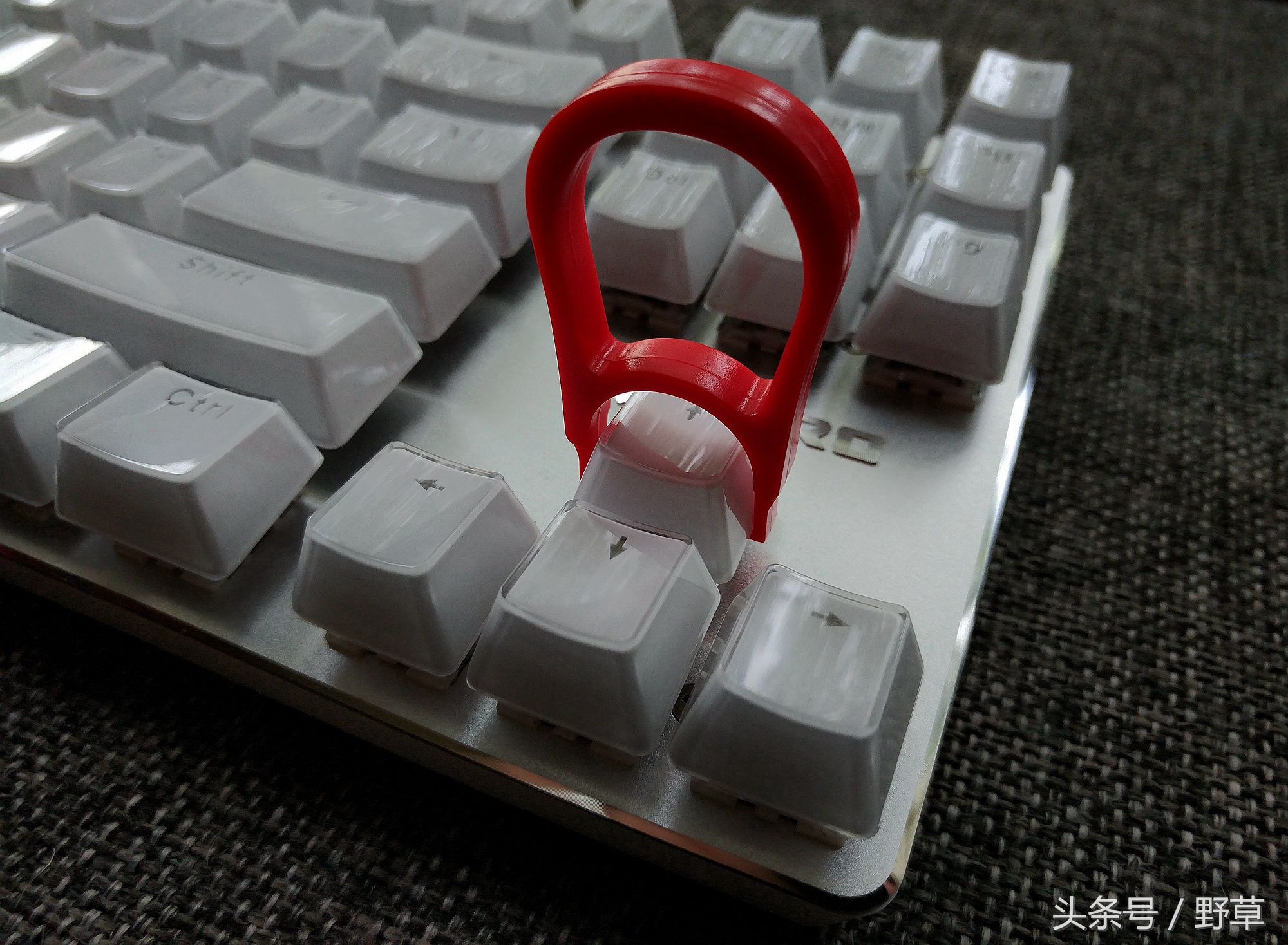 雷柏v500srgb机械键盘,雷柏v500合金版键盘黑轴测评