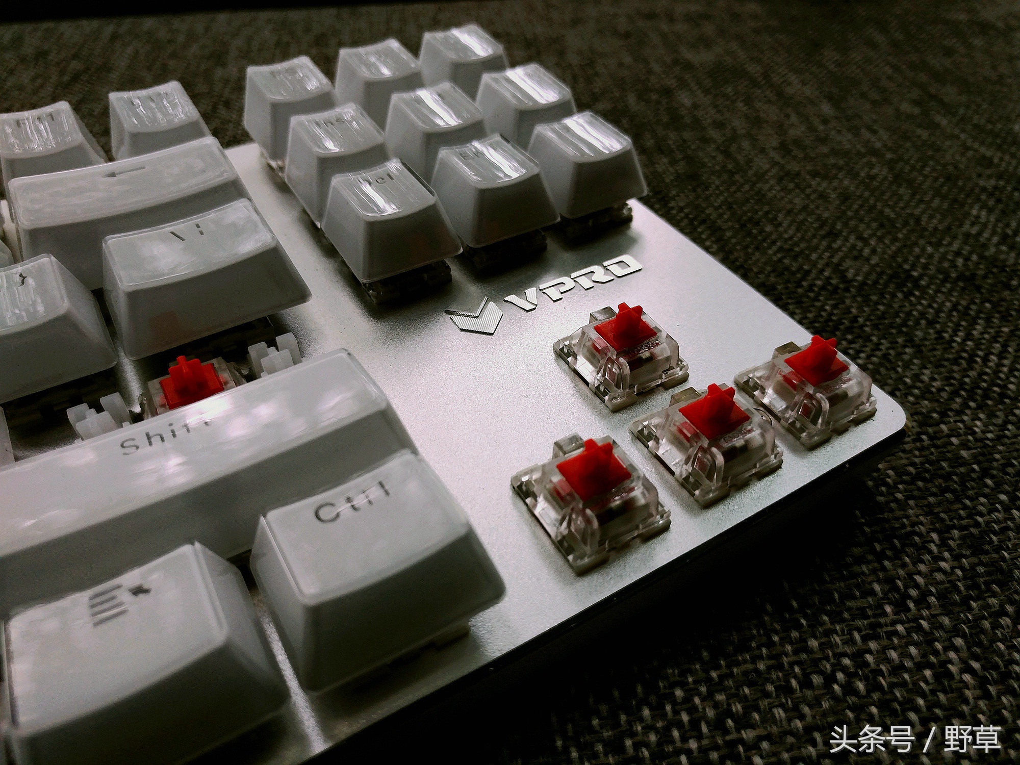 雷柏v500srgb机械键盘,雷柏v500合金版键盘黑轴测评