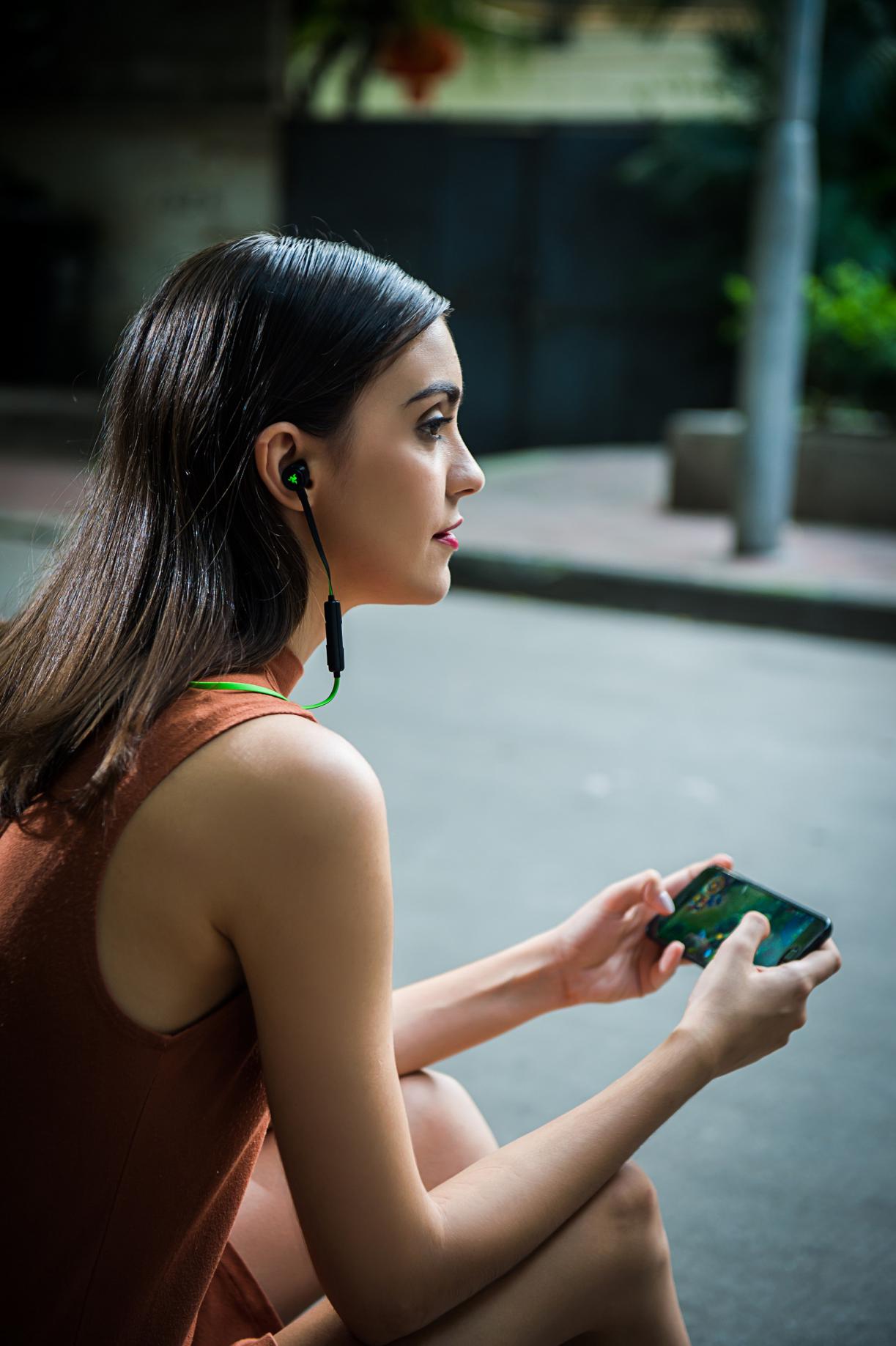 玩王者光荣一般选什么耳机,想玩王者光荣可是空间不足