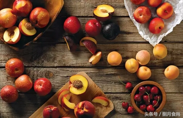 吃桃季节,夏天吃桃正当季