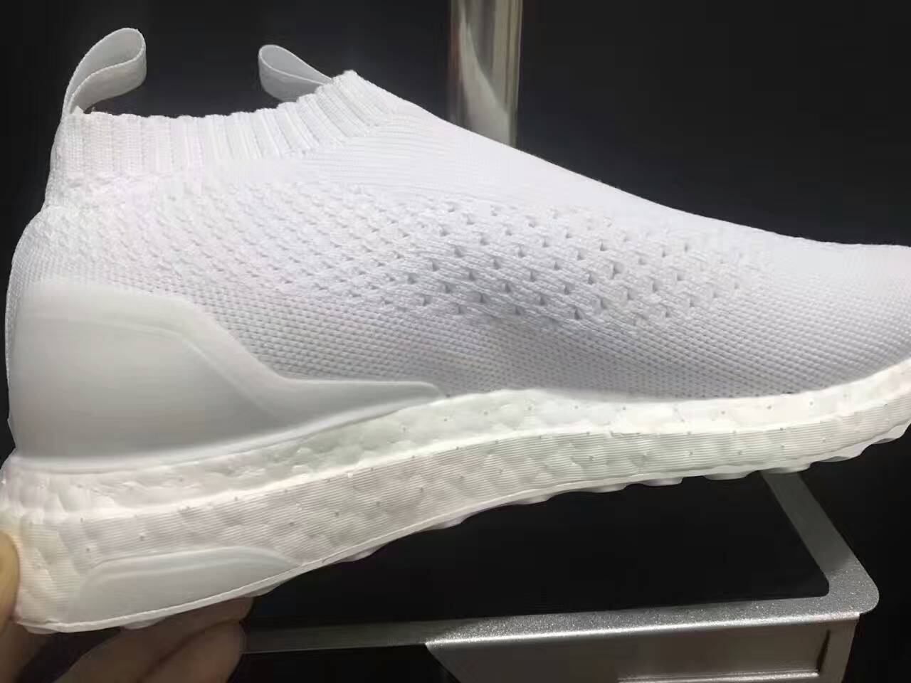 阿迪达斯boost跑鞋贝克汉姆,adidasace16.3足球鞋