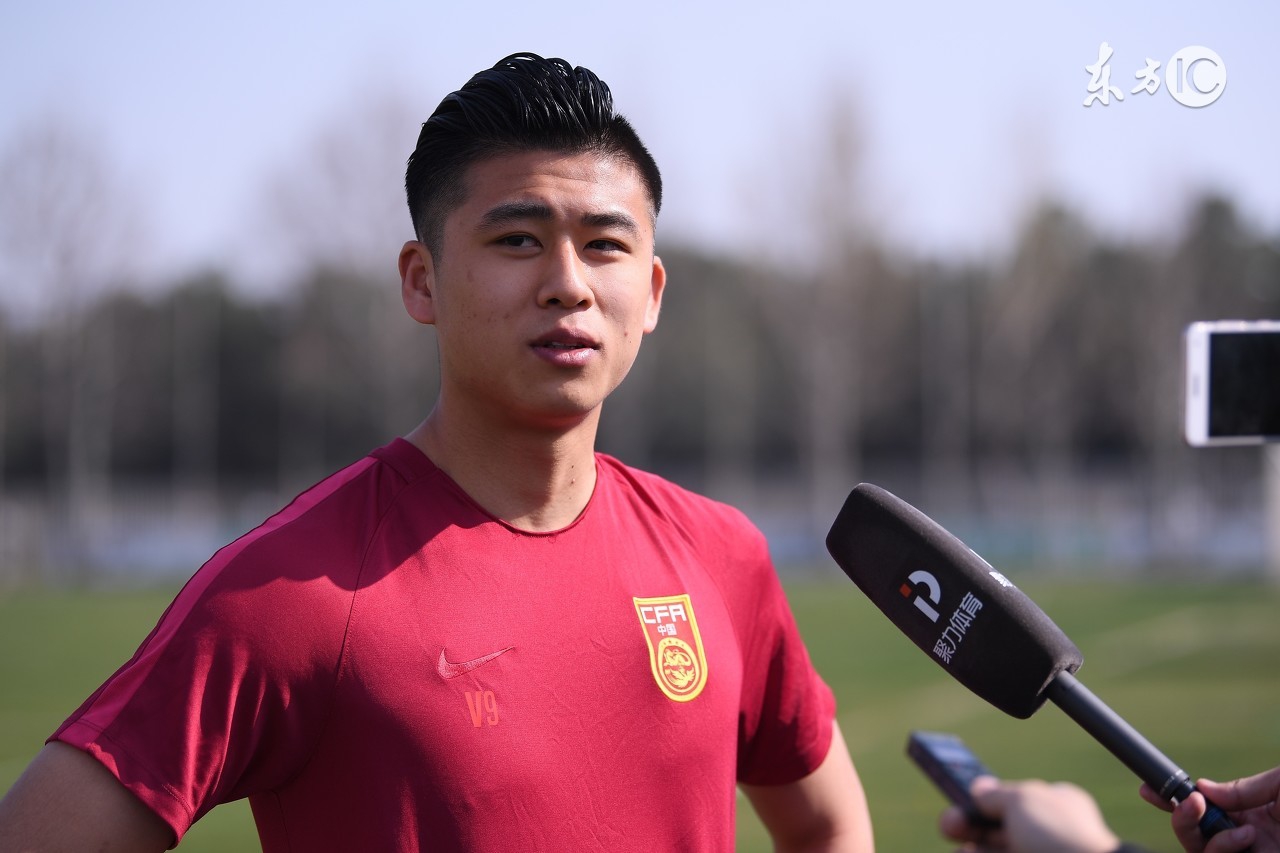 张玉宁加盟英超西布朗获官宣,张玉宁转会西布朗转会费